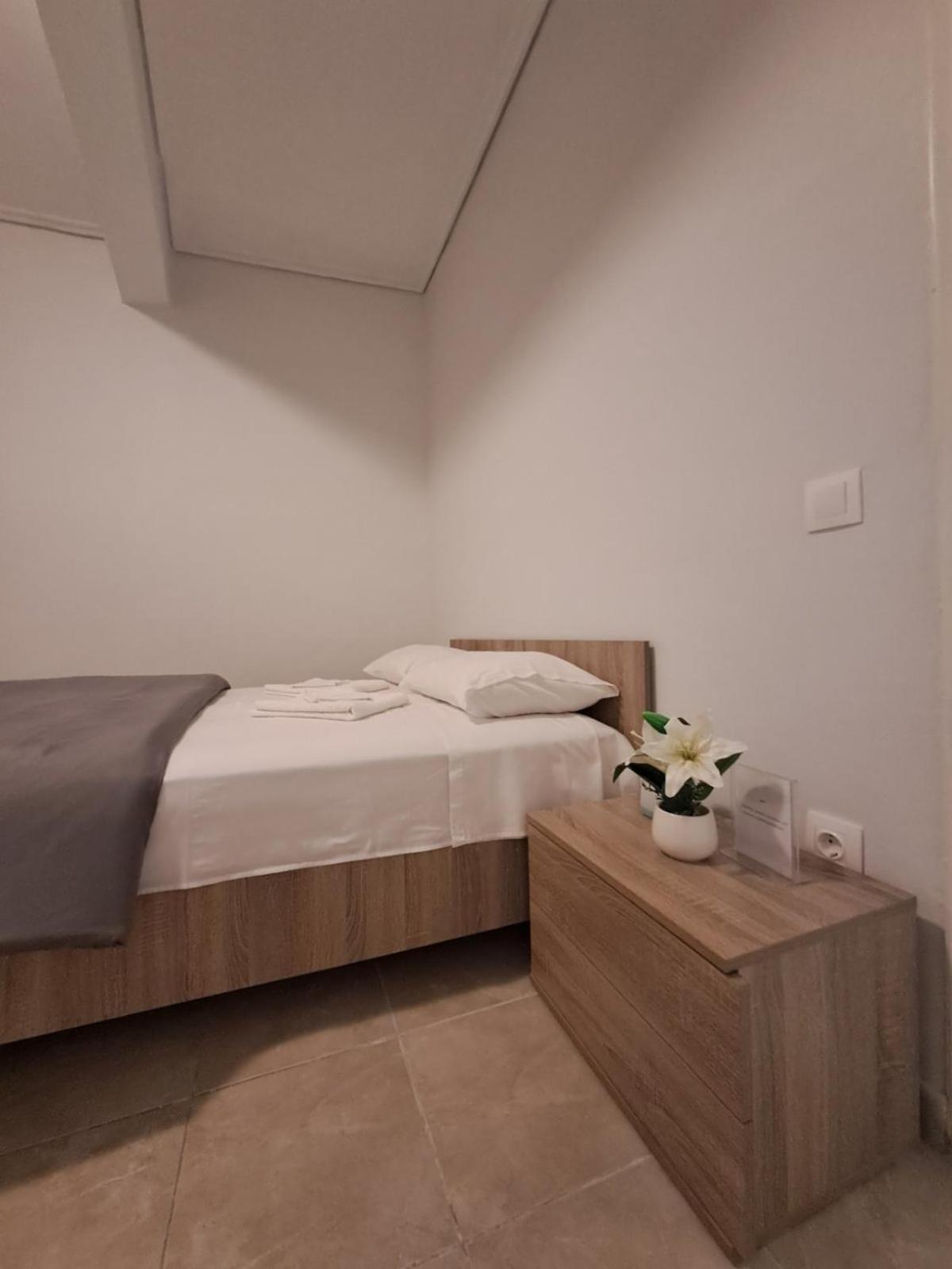 Lysandros Comfortable Apartments In Athens, Near The Metro Exteriér fotografie